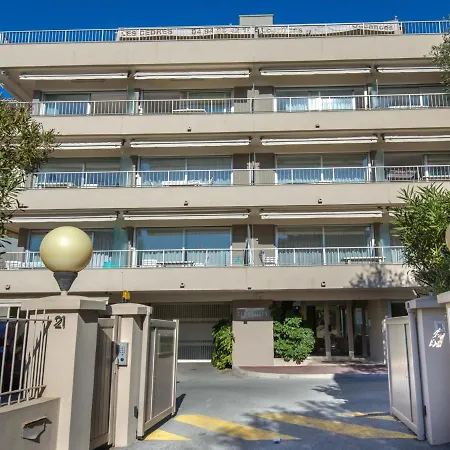 Climatise 2/3 Pers. - Proche Plage, Centre-ville, Wi-fi Gratuit - Fr-1-466a-19 Apartment *