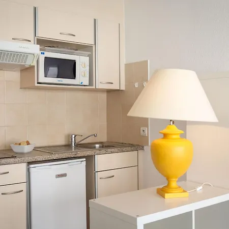 Climatise 2/3 Pers. - Proche Plage, Centre-ville, Wi-fi Gratuit - Fr-1-466a-19 דירה *